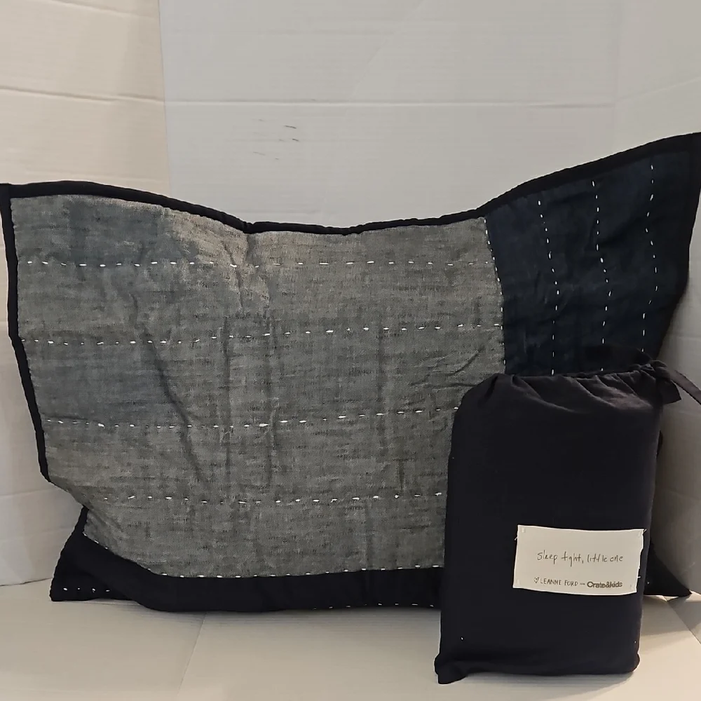 Crate&Barrel NWT Navy Pioneertown Quilted Organic CottonStandard Pillow Sham Set